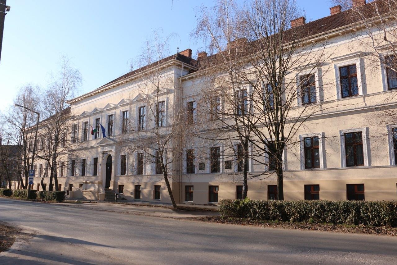 Mezőtúr, református kollégium és könyvtára