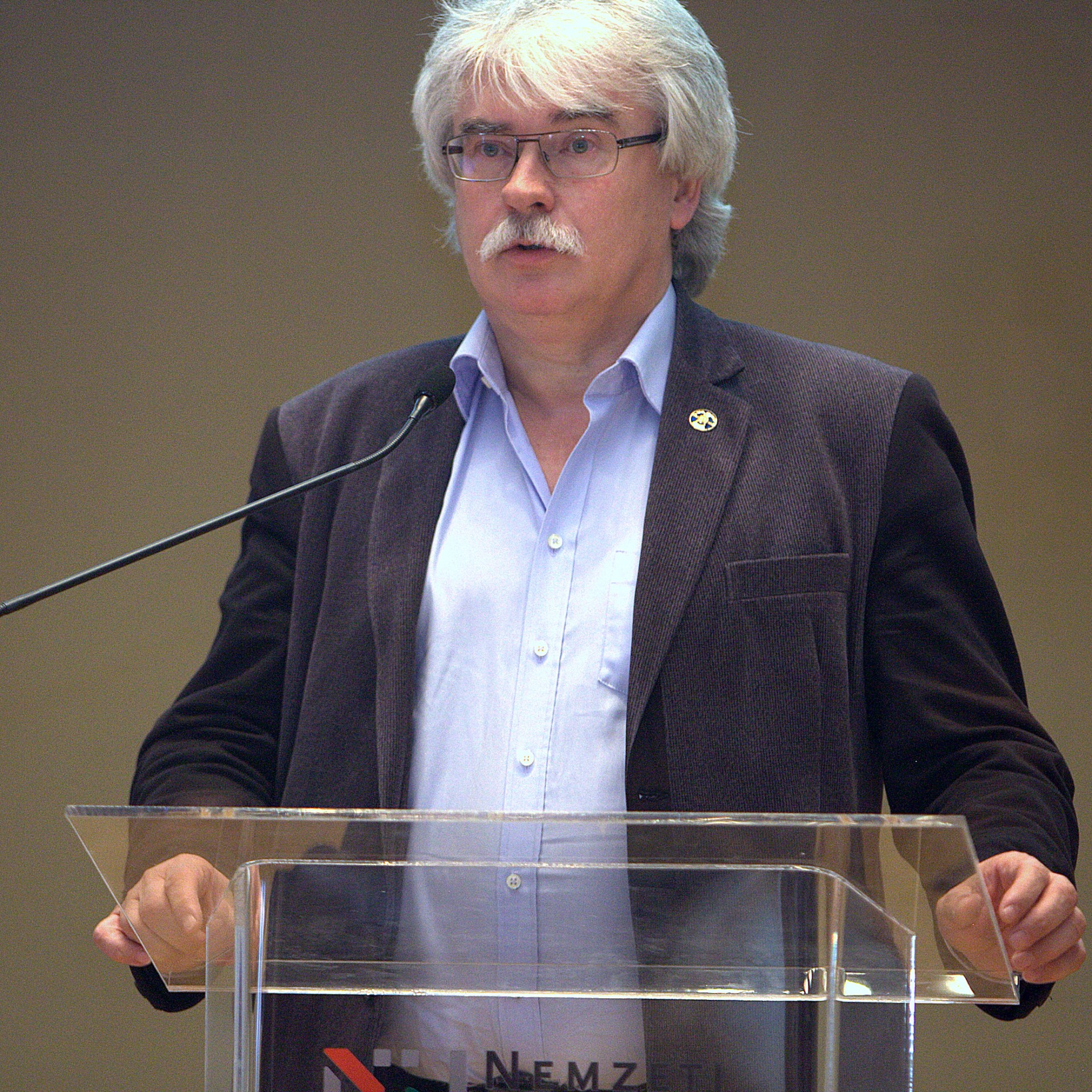 2015