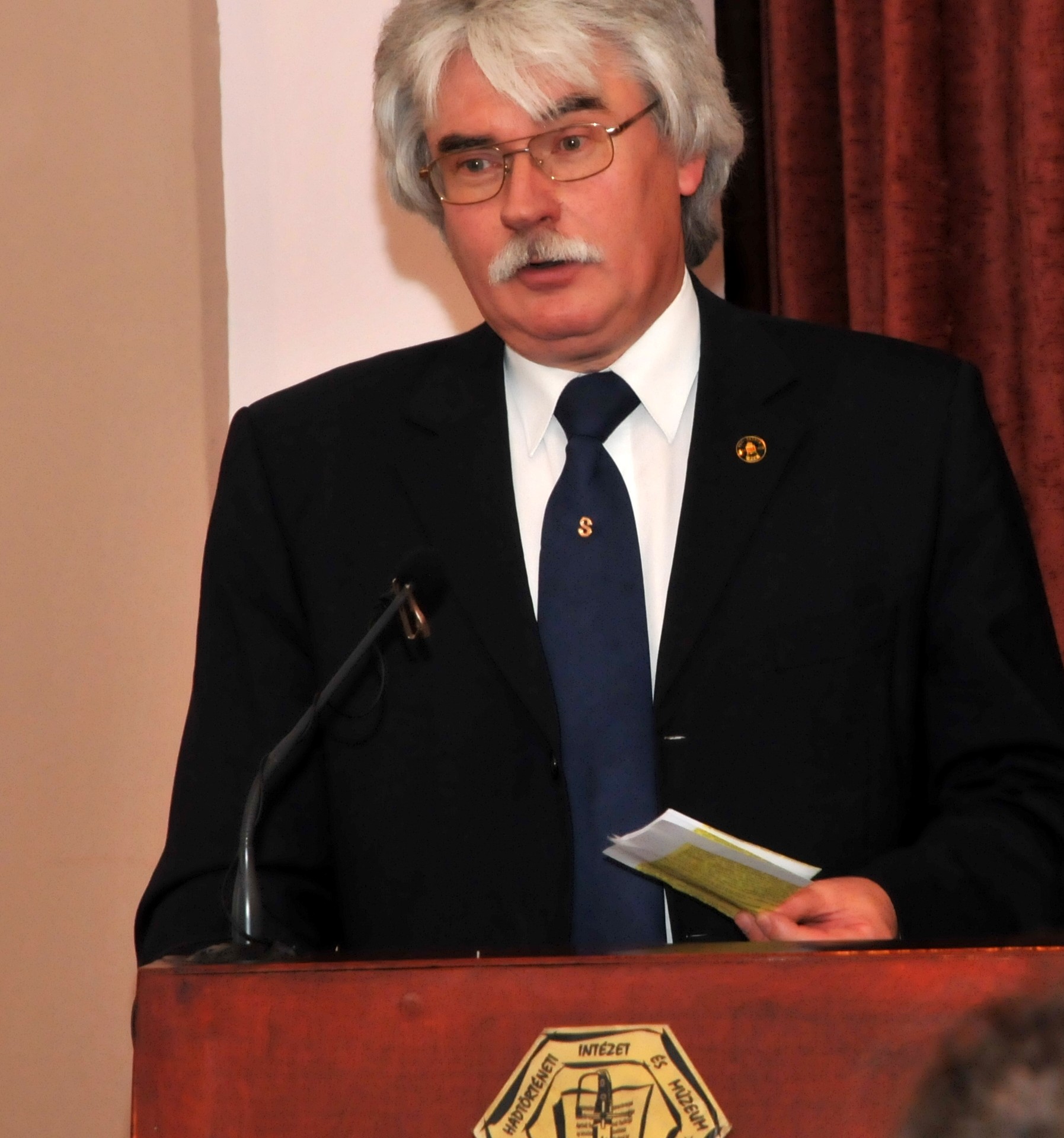2011