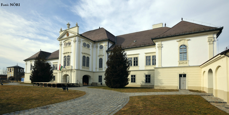 Szécsény, Forgách-kastély és a ferences kolostor 