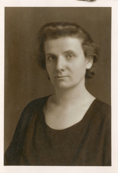 Bartoniek Emma