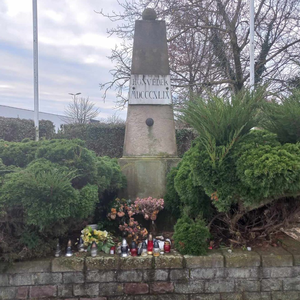 A váci ütközetben elesett honvédek tömegsírja