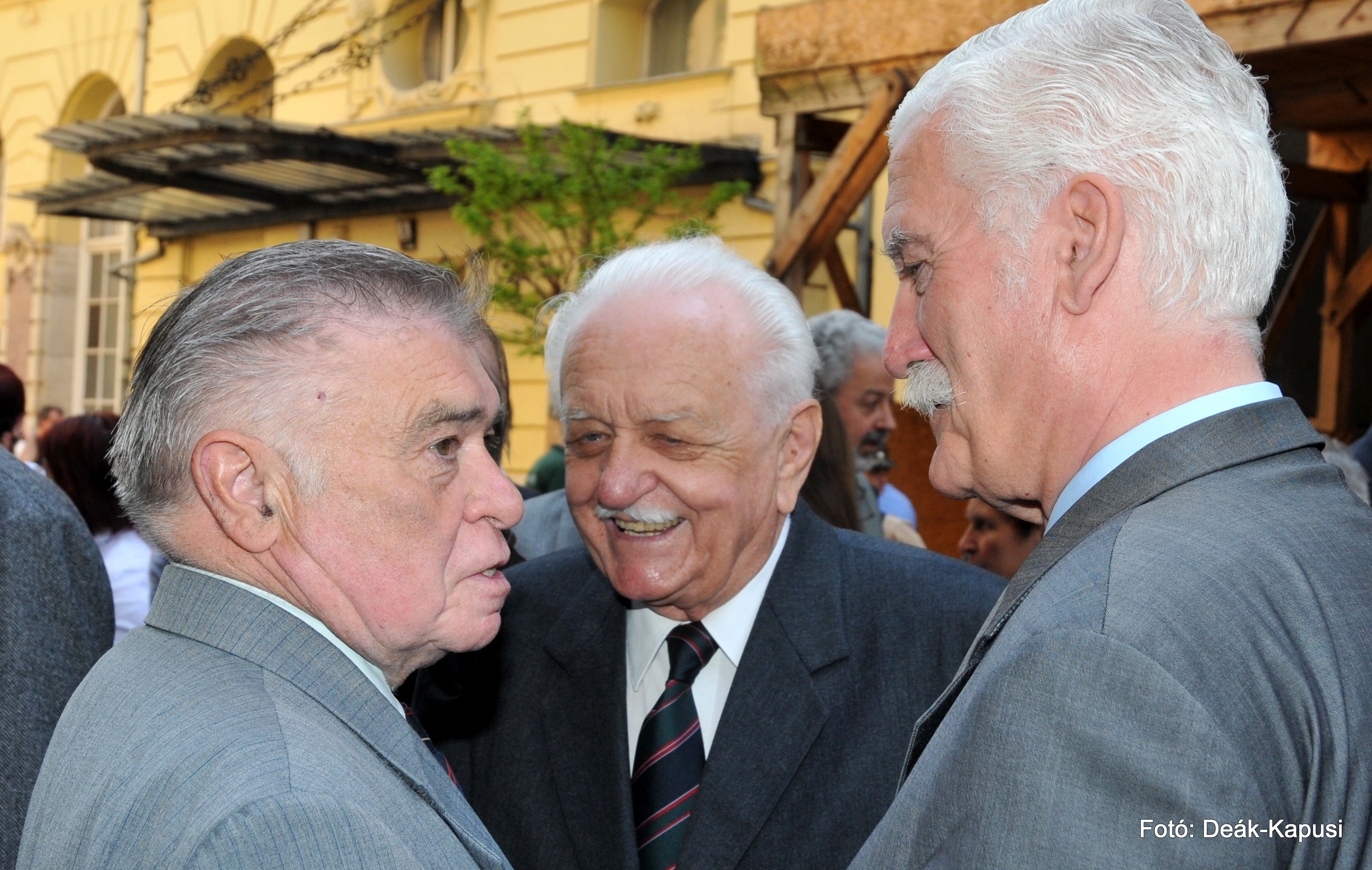 2011