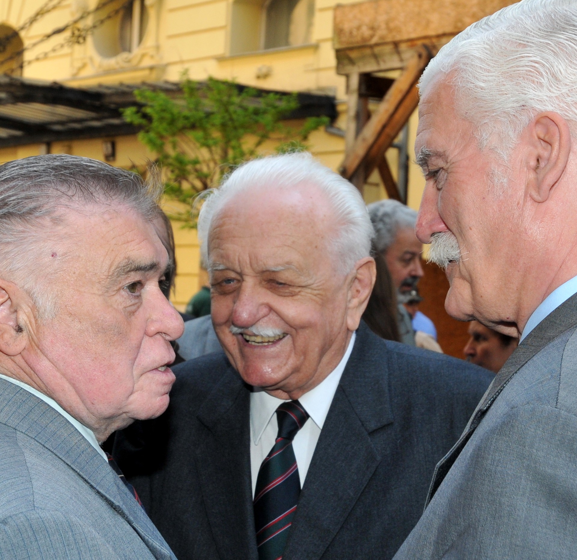 2011